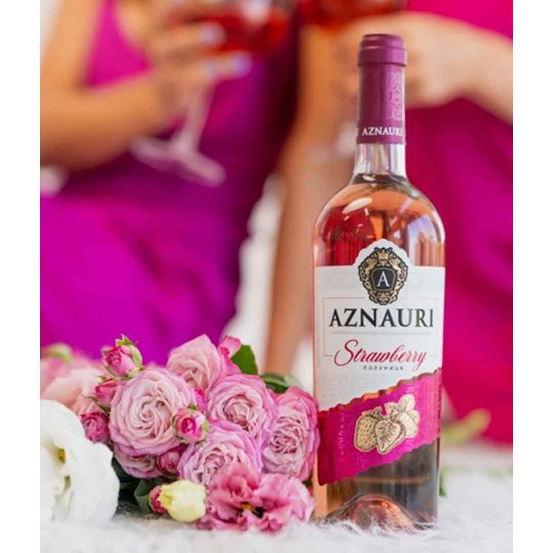 Вино Aznauri Клубника розовое сладкое 0,75л 9-13% купить