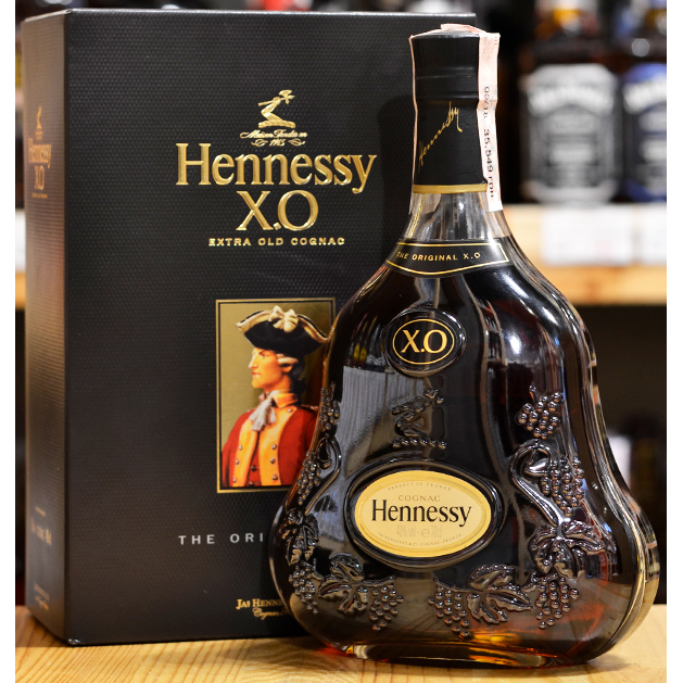 Коньяк Hennessy XO 20 років витримки 0,7 л 40% в подарунковій упаковці купити