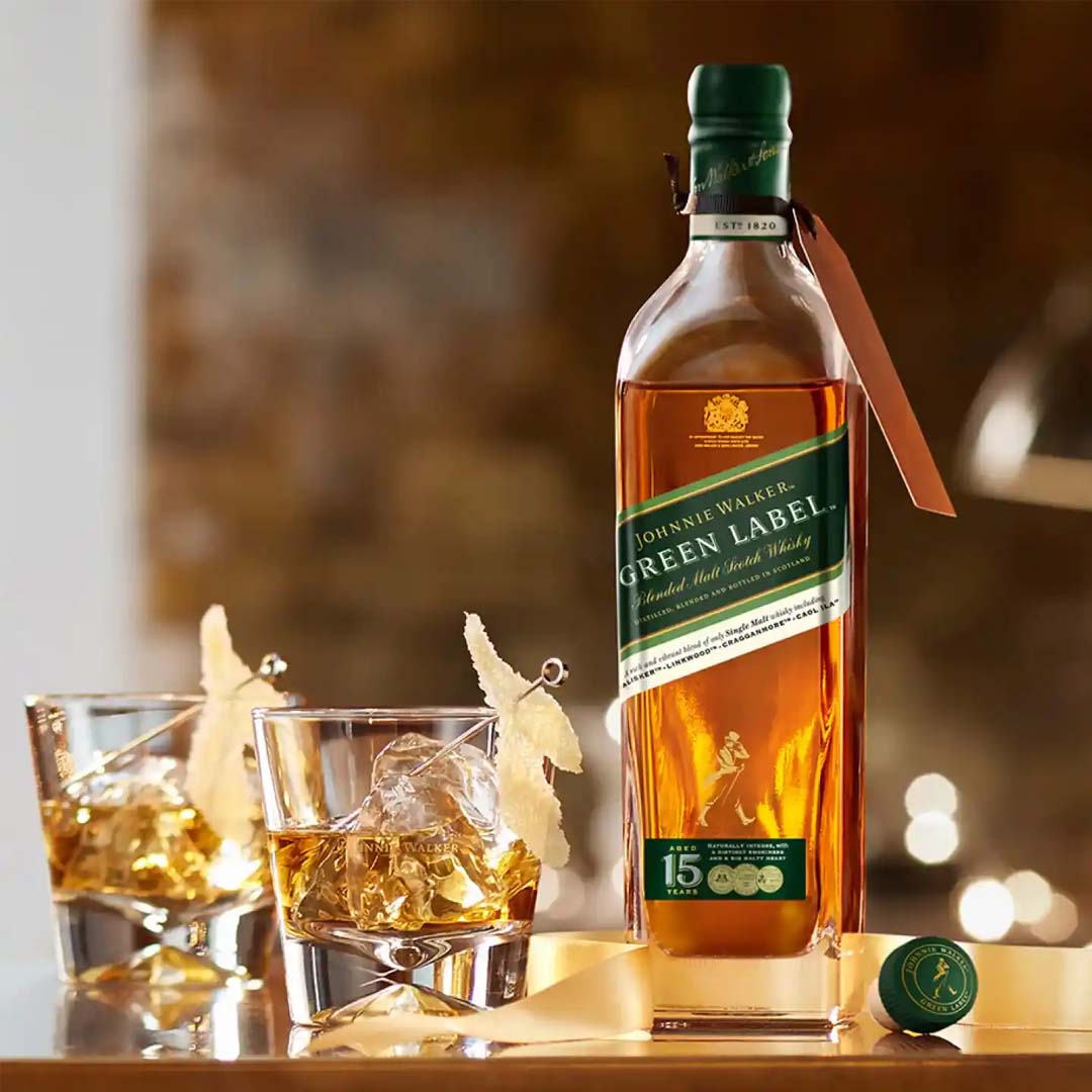 Віскі Johnnie Walker Green label 0,7л 43% у коробці купити