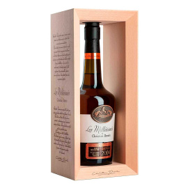 Кальвадос Christian Drouin Coeur de Lion Pays d'Auge 2004 деревянная коробка 0,7л 42%