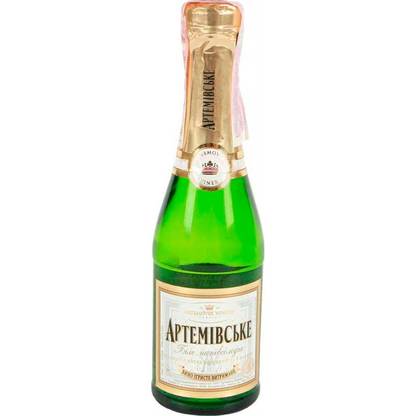 Шампанське Артемівське біле напівсолодке 0,2 л 10-13. 5% Шампанське і ігристе вино на RUMKA. Тел: 067 173 0358. Доставка, гарантія, кращі ціни!