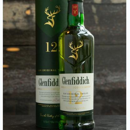 Виски односолодовый Glenfiddich 12 лет выдержки 0,7 л 40% Крепкие напитки в RUMKA. Тел: 067 173 0358. Доставка, гарантия, лучшие цены!