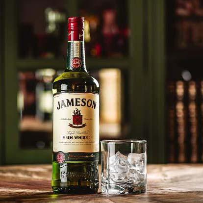 Виски Джемисон в металлической упаковке, Jameson Irish Whiskey in metal box 0,7 л 40% Виски в RUMKA. Тел: 067 173 0358. Доставка, гарантия, лучшие цены!