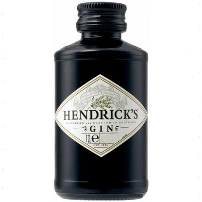 Шотландский джин Hendrick's 0,05л 41,40% Крепкие напитки в RUMKA. Тел: 067 173 0358. Доставка, гарантия, лучшие цены!