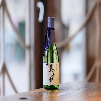 Саке японське Junmai Bijito 0,72л 14,5% Тихе вино на RUMKA. Тел: 067 173 0358. Доставка, гарантія, кращі ціни!