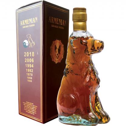 Коньяк вірменський П'ять Зірок Собака 5 років витримки 0,5л 40% Міцні напої на RUMKA. Тел: 067 173 0358. Доставка, гарантія, кращі ціни!