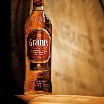 Виски бленд Grants Family Reserve 0,5 л 40% Крепкие напитки в RUMKA. Тел: 067 173 0358. Доставка, гарантия, лучшие цены!