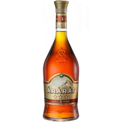Бренди армянское Ararat 3 звезды 0,7л 40% Коньяк выдержка 3 года в RUMKA. Тел: 067 173 0358. Доставка, гарантия, лучшие цены!