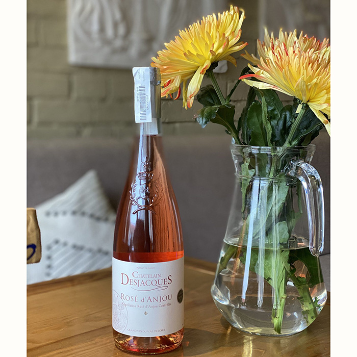 Вино Chatelain Desjacques Rose dAnjou розовое полусладкое 0,75л 10,5% купить