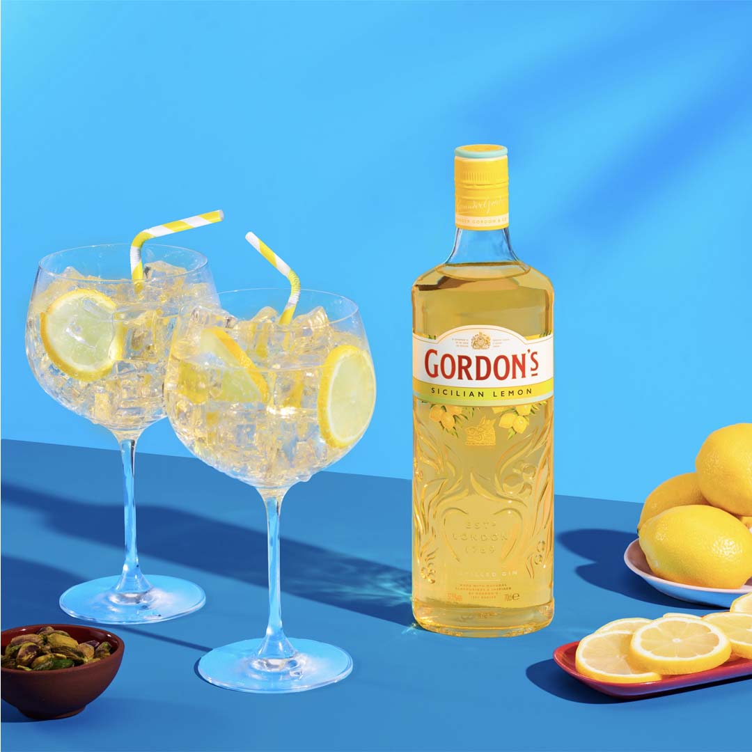 Алкогольний напій на основі джину Gordon's Sicslsan Lemon 0,7л 37,5% купити