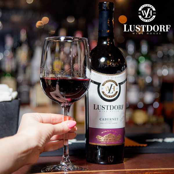 Вино Lustdorf Cabernet сортове червоне сухе 0,75л 9-14% в Україні