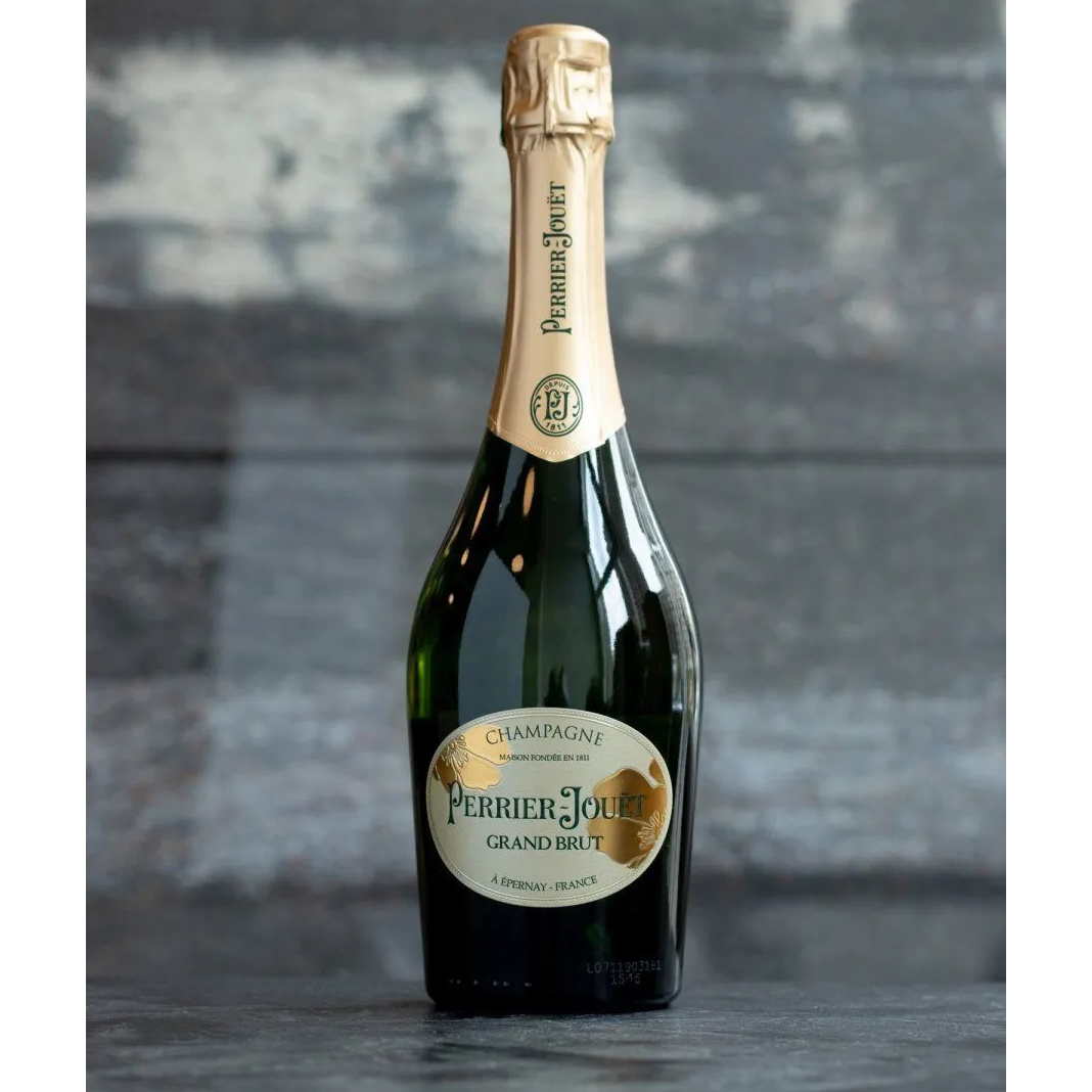 Шампанское Perrier Jouet Grand Brut 0,75 л 12% в коробке купить