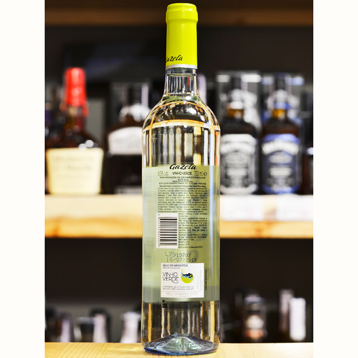 Вино Gazela Vinho Verde белое полусухое 0,75л 8,5% купить