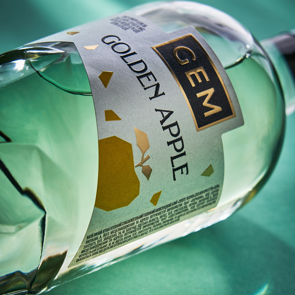 Напій винний слабоалк. GEM Golden Apple газований напівсолодкий білий (2558) 0,75л 6,9% купити