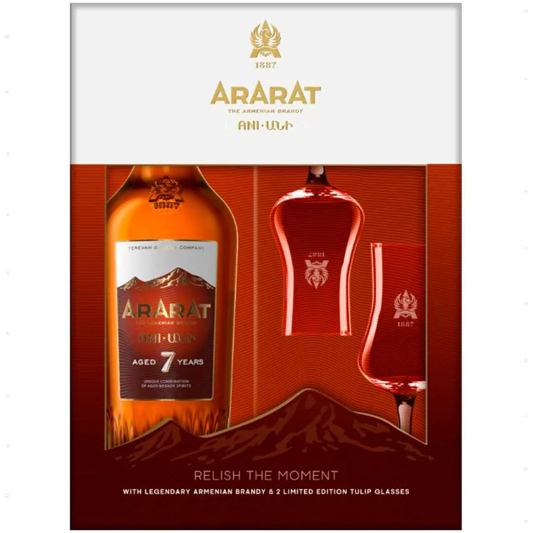 Набір бренді ARARAT Ani 7 років витримки 0,7л 40% + 2 келихи