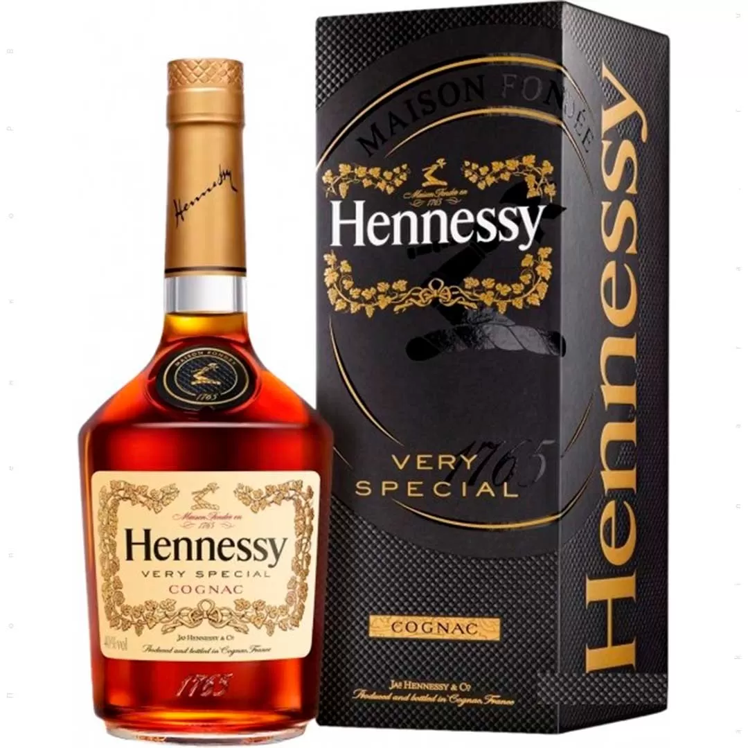 Коньяк Hennessy VS 4 года выдержки 0,5л 40% в коробке