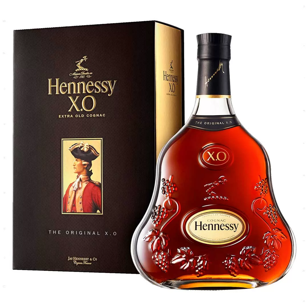 Коньяк Hennessy XO 20 лет выдержки 0,7 л 40% в подарочной упаковке