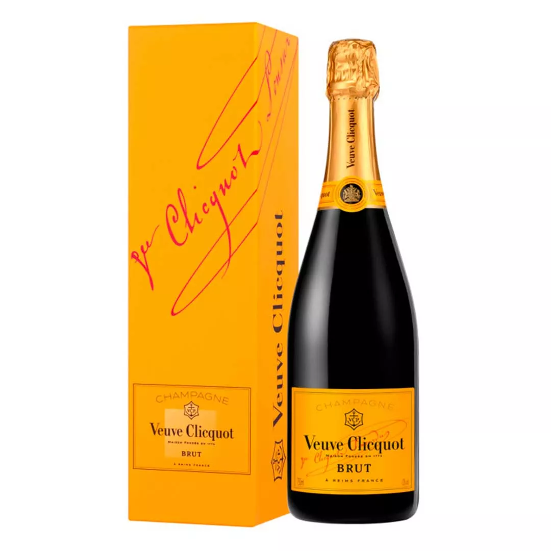 Шампанское Veuve Clicquot Ponsardin Brut сухое белое 0,75л 12% подарочной коробке