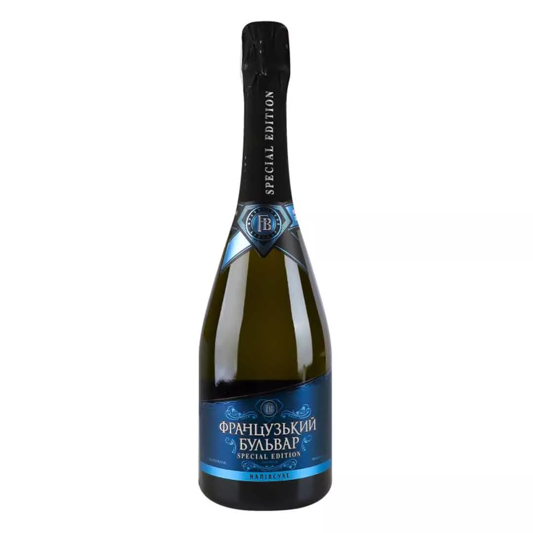 Вино игристое Французский Бульвар полусухое белое Special Edition 0,75л 10-13,5%