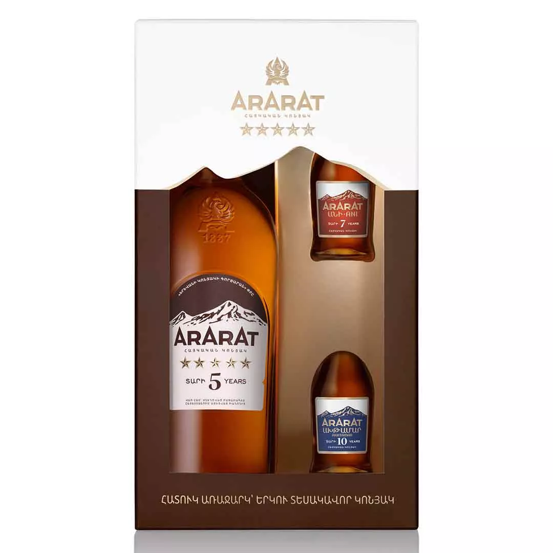 Набір бренді Ararat 5 років витримки 0,7 л 40%, Ani 7 років 0,05л, Akhtamar 10 років 0,05л