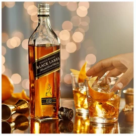 Виски Johnnie Walker Black Label с двумя стаканами 1л 40% купити