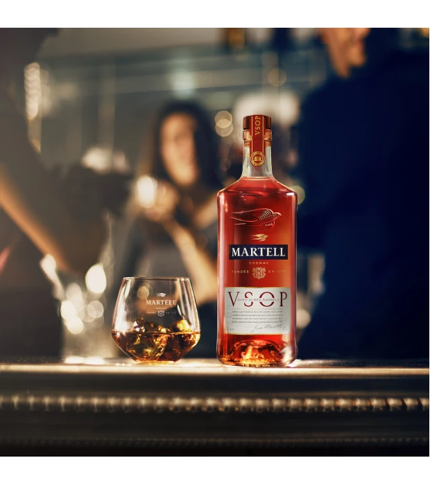 Коньяк Martell VSOP 1 л 40% в подарочной упаковке купить