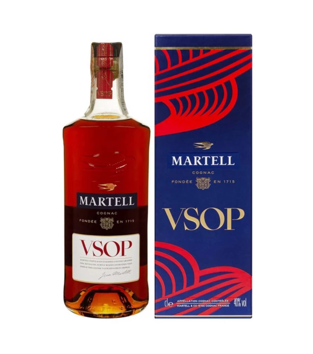 Коньяк Martell VSOP в подарочной упаковке 0,5 л 40%