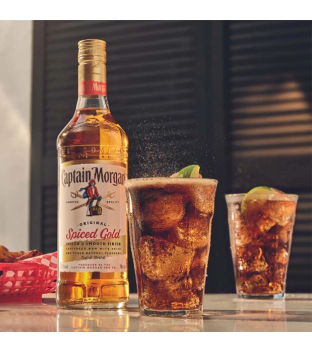 Ромовый напиток Captain Morgan Spiced Gold 0,7л 35% купить