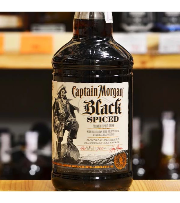 Ромовый напиток Captain Morgan Spiced Black 0,7л 40% купить