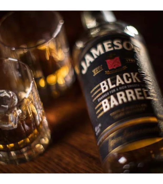 Віскі набір Jameson Black Barrel 0,7 40% + фляга купити