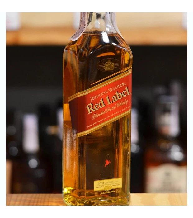 Виски Johnnie Walker Red label выдержка 4 года 0,35 л 40% купить