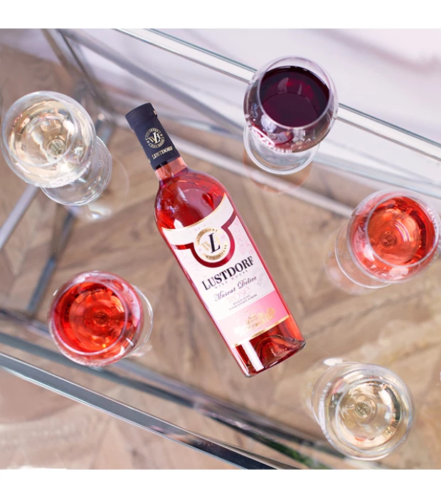 Вино Lustdorf Muscat Delice розовое полусладкое 0,75л 9-13% купить