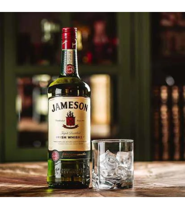Віскі Джемісон в металевій упаковці, Jameson Irish Whiskey in metal box 0,7 л 40% купити