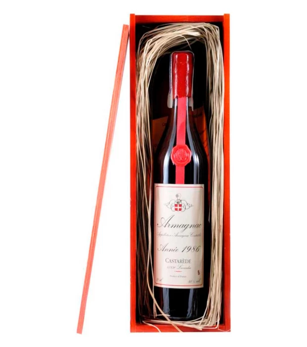Арманьяк Castarede 1942 Armagnac Castarede (деревянная коробка) 0,7л 40%