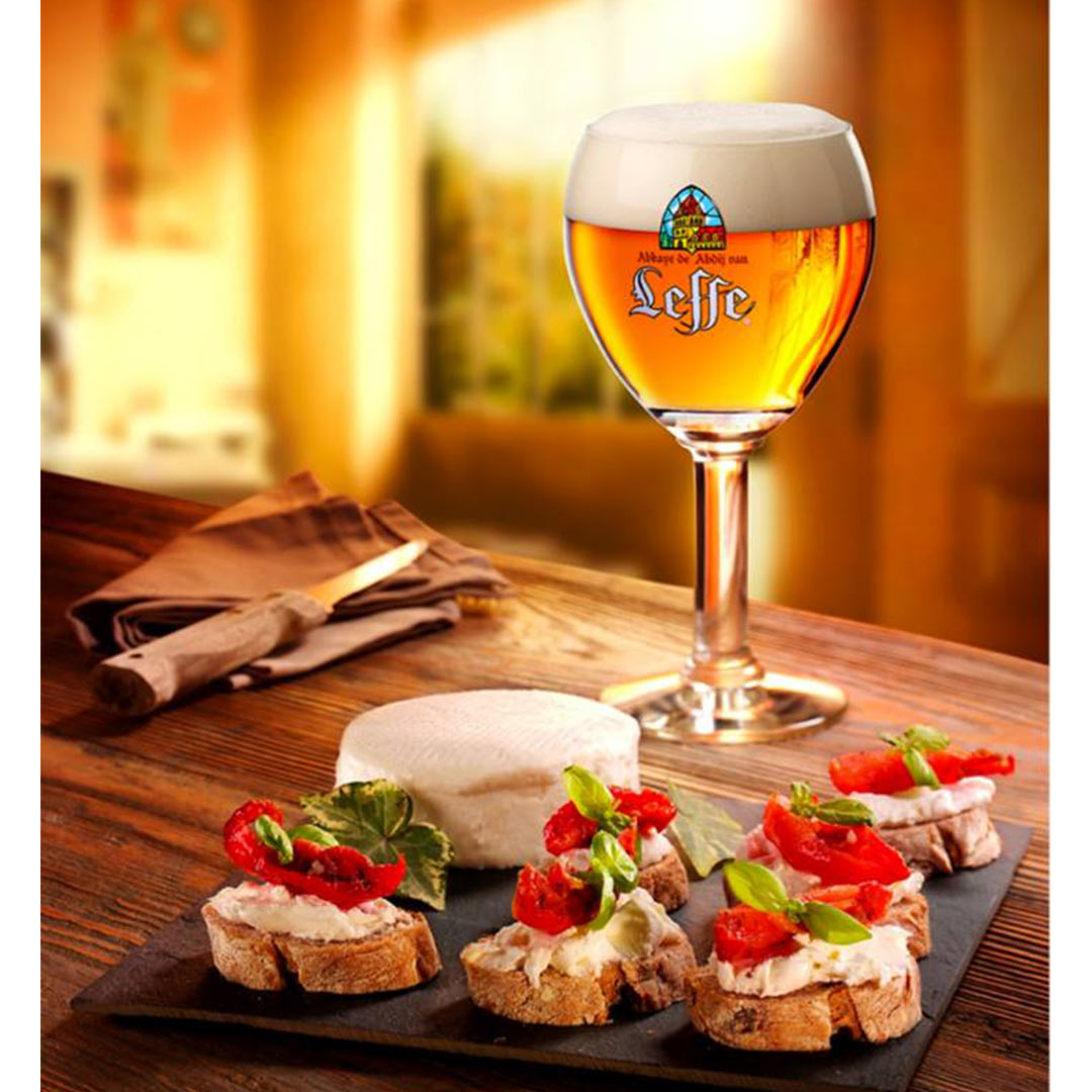 Пиво бельгійське Leffe Brunе 0,33л 6,3% купити