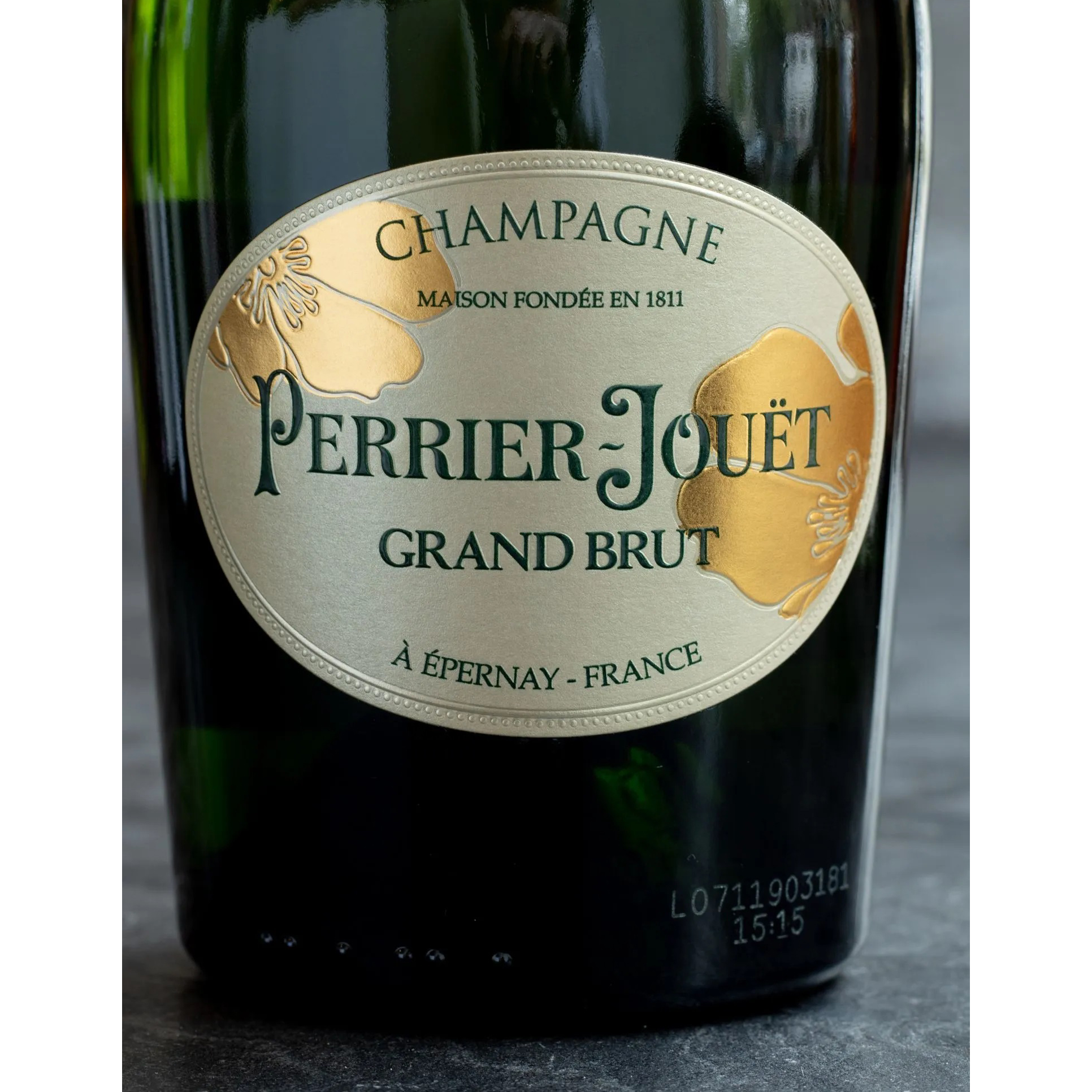 Шампанське Perrier Jouet Grand Brut 0,75 л 12% у коробці в Україні