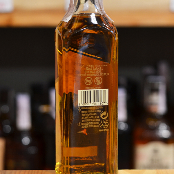 Виски Johnnie Walker Red Label выдержка 4 года 1 л 40% купить