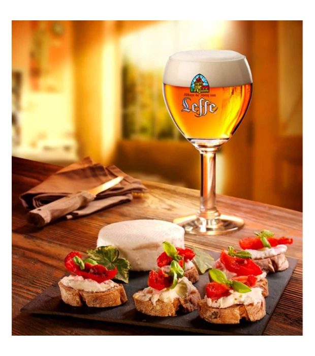 Пиво бельгійське Leffe Blonde 0,33л 6,4% купити